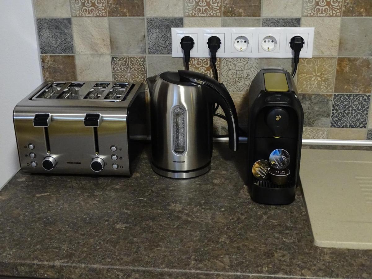Ole Apartment - Get Your Energy For Free! Coffee And Tea On The House Timişoara Exteriör bild